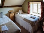 Twin bedroom